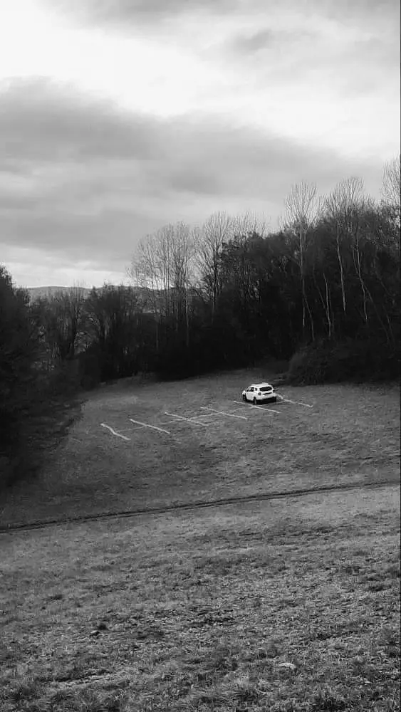 Túžba po mieste 2 | Experimentálna kresba | 2022 | Site specific